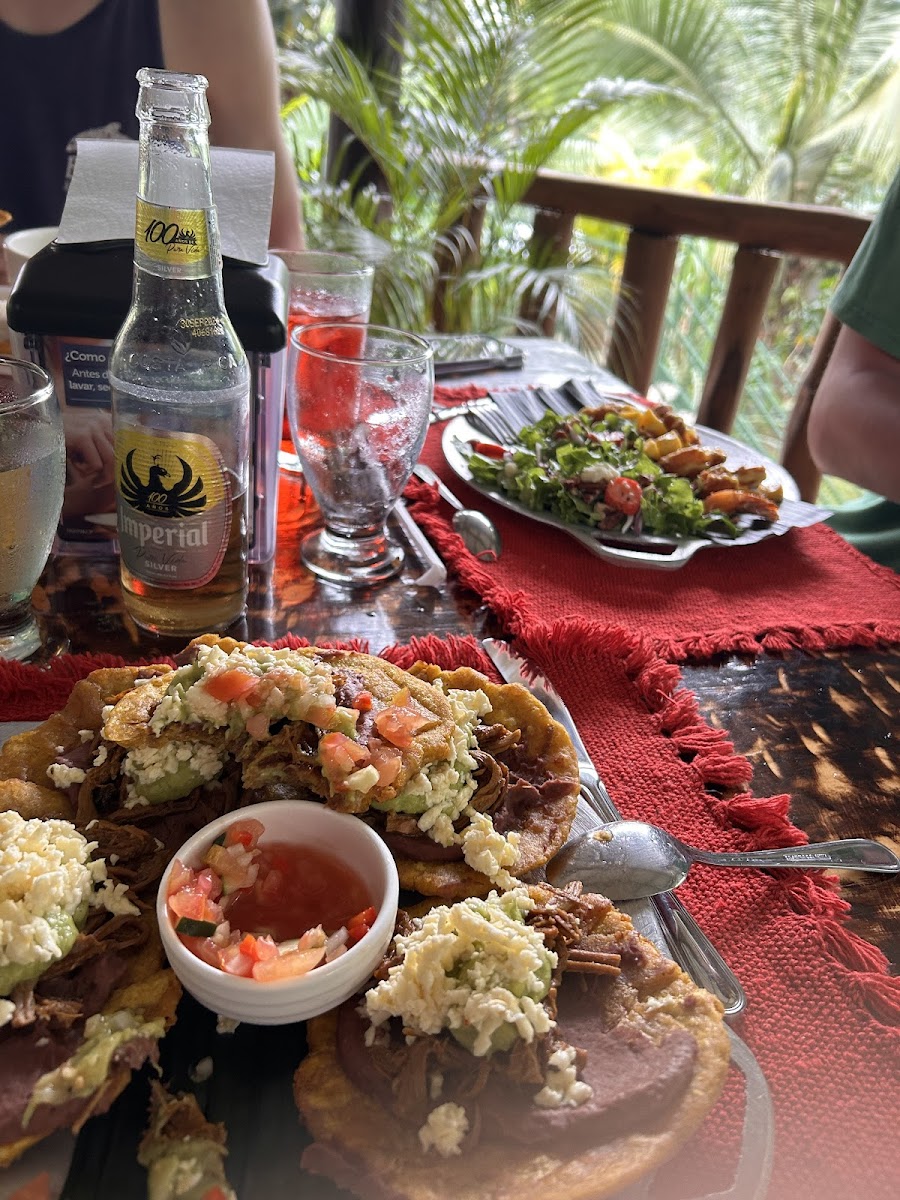 Chicha's Bar And Restaurant Photos 2